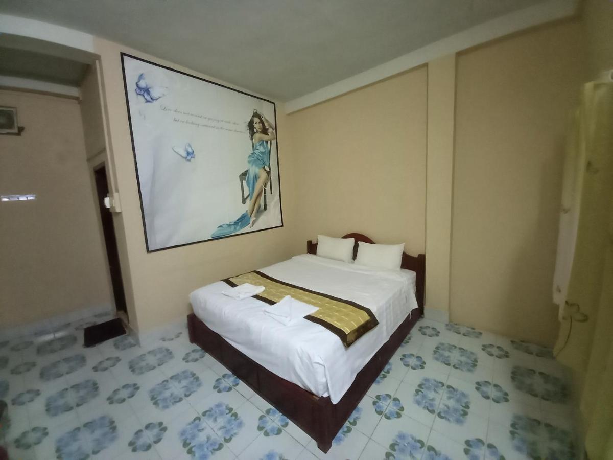 Vang Vieng Queen'S- Mountain View Hotel Dış mekan fotoğraf