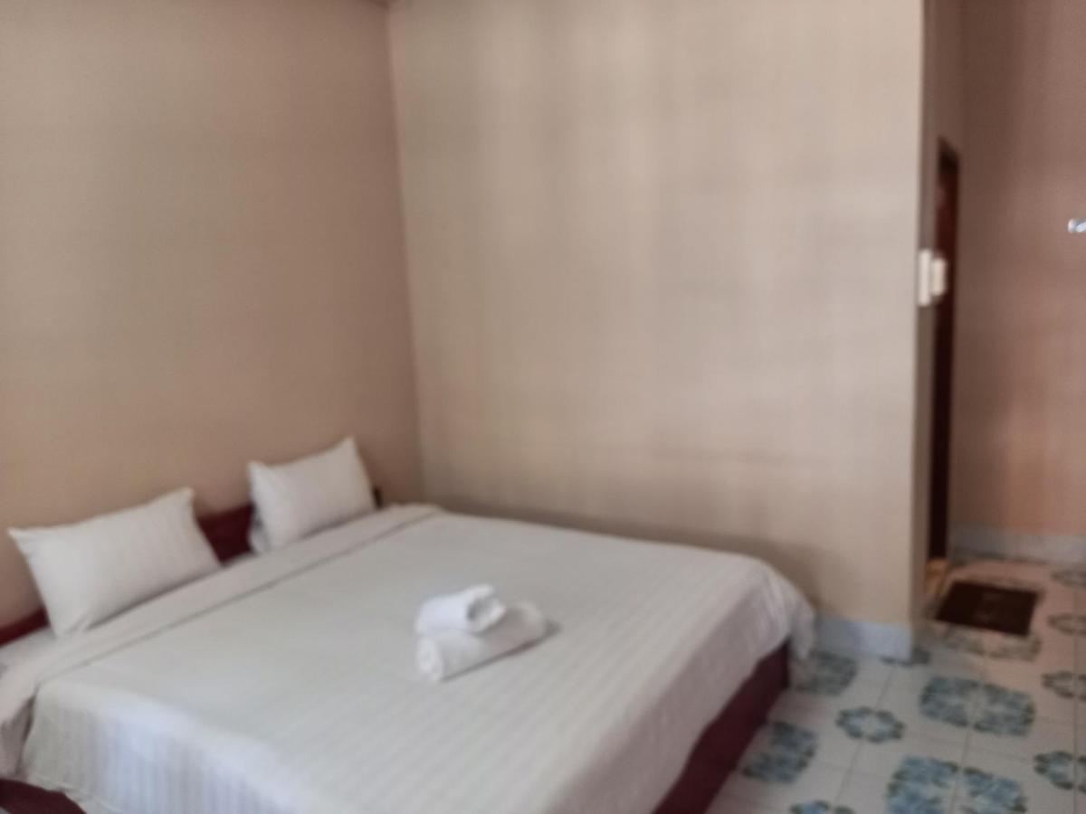Vang Vieng Queen'S- Mountain View Hotel Dış mekan fotoğraf